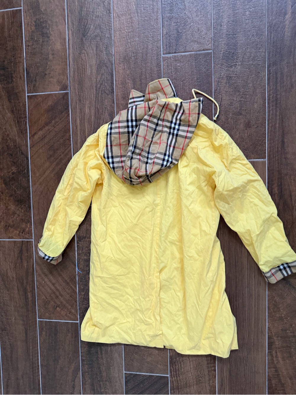 Burberry Yellow Trench Coat with Signature Check Hood - Picture 5 of 7